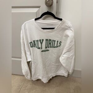 Daily Drills Sport XSmall/Small White Sweatshirt. 🥥⚡️